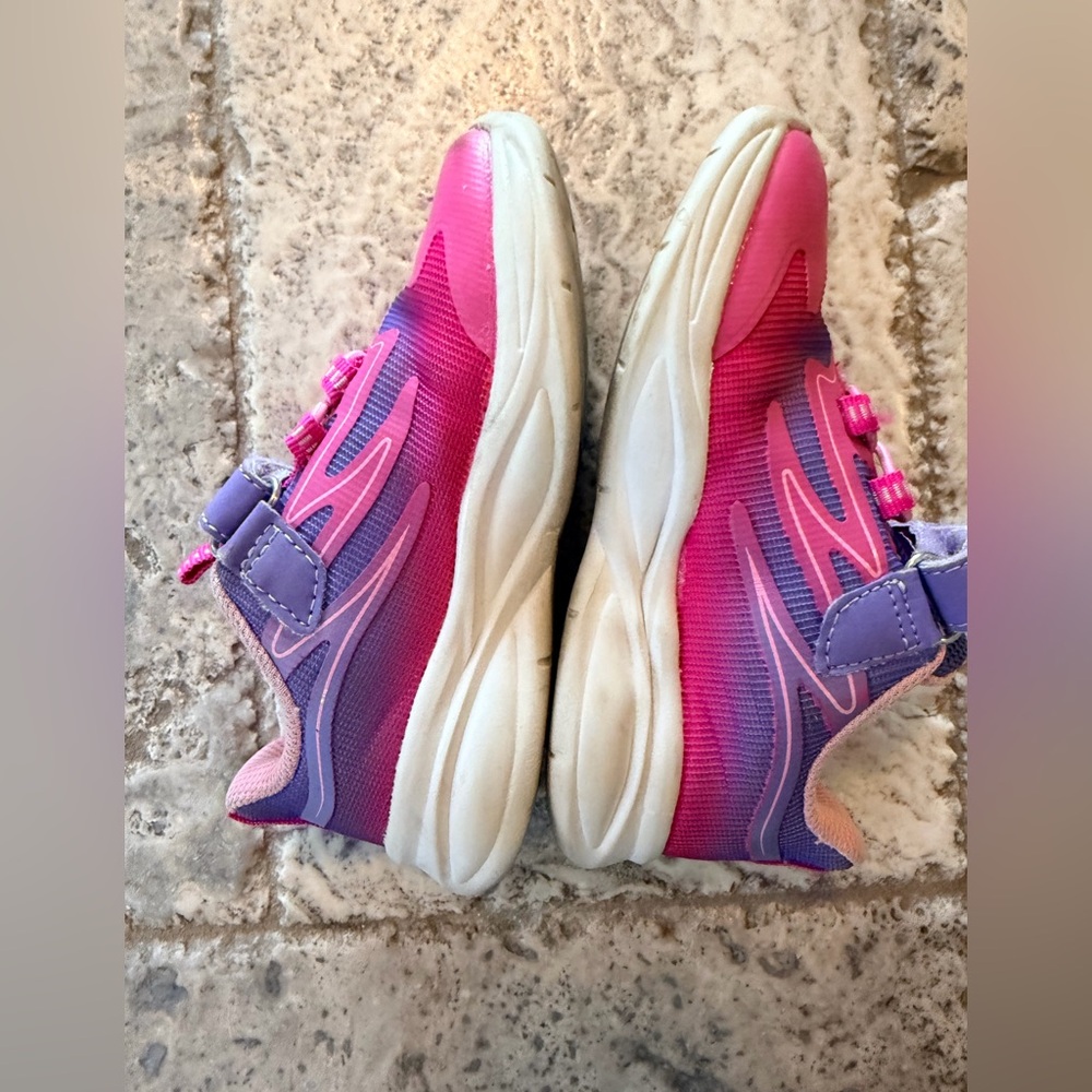 Stride Rite 360 Light-Up Sneakers - 9M - Picture 5 of 9